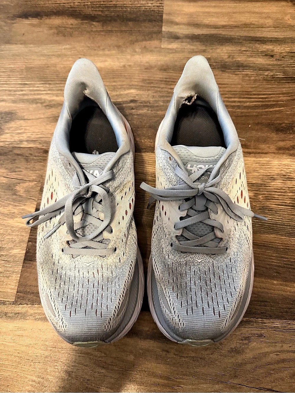 HOKA Clifton 8 sneakers